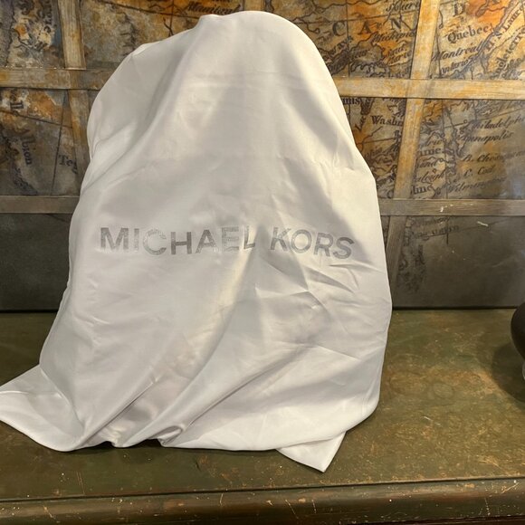 Michael Kors Mercer Medium Pebbled Leather Burgundy Tote - Picture 9 of 9